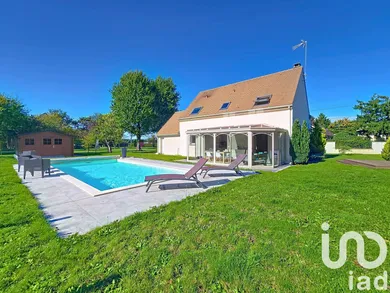 Maison traditionnelle à Villeneuve-les-Bordes (77154)