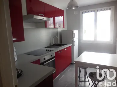 Apartment in Grenoble (38100)