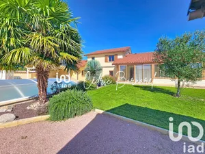 Traditional house at Bâgé-Dommartin (01380)