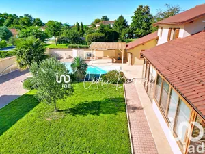 Traditional house at Bâgé-Dommartin (01380)