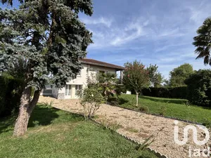 Maison de village à Poey-de-Lescar (64230)