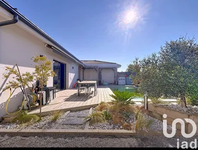 House at Belin-Béliet (33830)