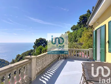 House at Roquebrune-Cap-Martin (06190)