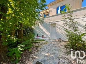 Appartement à Goudargues (30630)