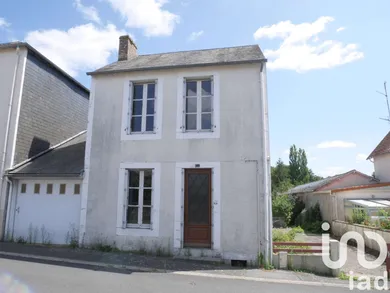Townhouse in Saint-Aubin-le-Cloud (79450)