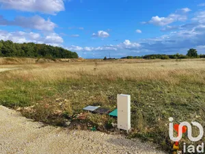 Terrain à bâtir à Saint-Florent-sur-Cher (18400)