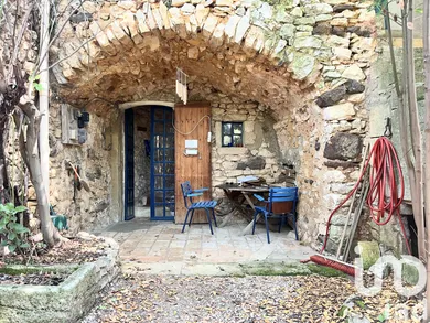 Village house at Pouzilhac (30210)