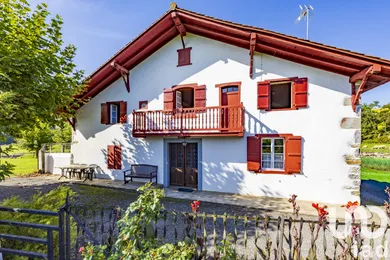 Maison de village à Armendarits (64640)