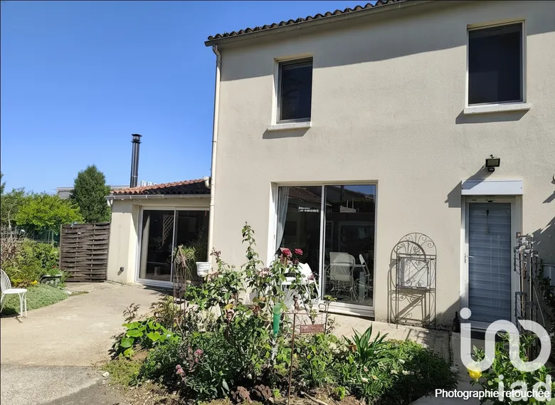 Maison 4 pièces 88 m² · à Saintes · 87,8 m² · 274 000 €