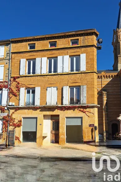 Immeuble à Bessenay (69690)