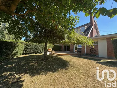 Traditional house at Ronchin (59790)