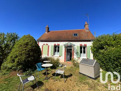 Village house in Saint-Sauveur-en-Puisaye (89520)
