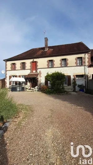 Maison de campagne à Neuvy-Sautour (89570)