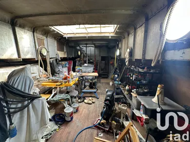 Barge in Conflans-Sainte-Honorine (78700)