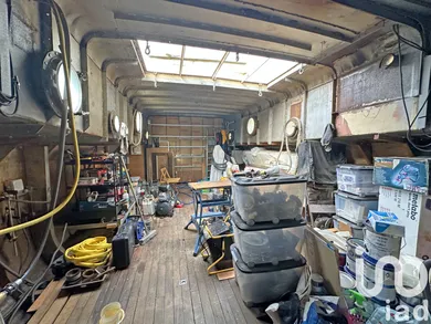 Barge in Conflans-Sainte-Honorine (78700)