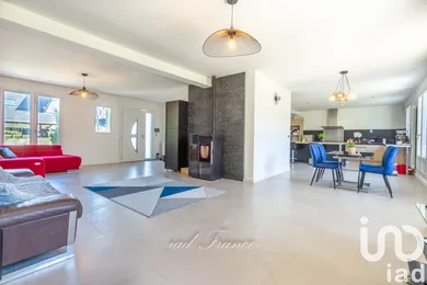 Maison à Orgeval (78630)