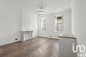 Apartment in Marseille (13001)