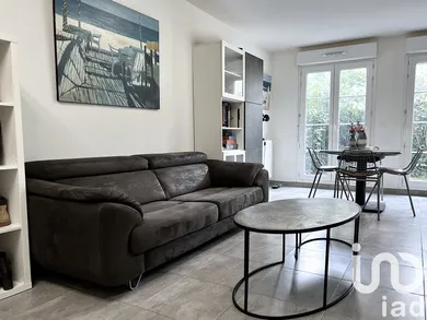 Apartment in Villeneuve-Saint-Denis (77174)