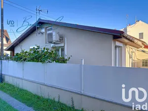 House at Sartrouville (78500)