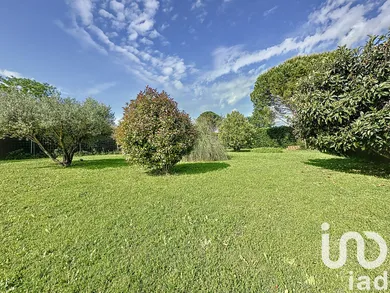 House in Entraigues-sur-la-Sorgue (84320)