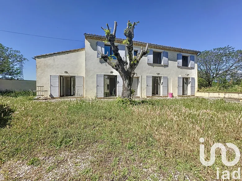 Maison 7 pièces 211 m² · à Carpentras · 211 m² · 420 000 €