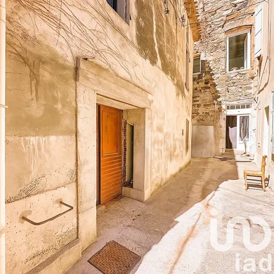 Village house at Adissan (34230)