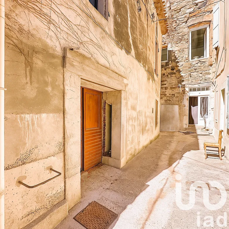 Maison 5 pièces 75 m² · à Adissan · 75 m² · 49 000 €