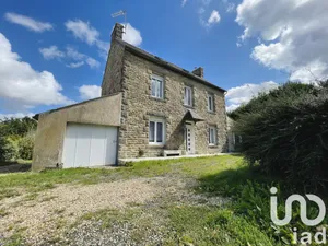 Traditional house at Coadout (22970)