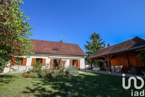 House at Sarry (51520)