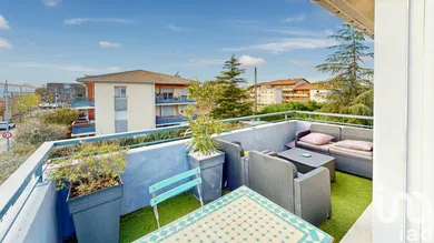 Apartment in Toulouse (31200)