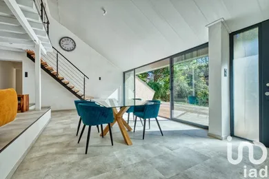 Maison d'architecte à Carignan-de-Bordeaux (33360)