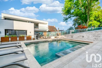 Architectural house at Villevaudé (77410)