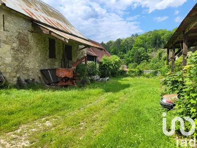 Terrain à bâtir à Crépy-en-Valois (60800)
