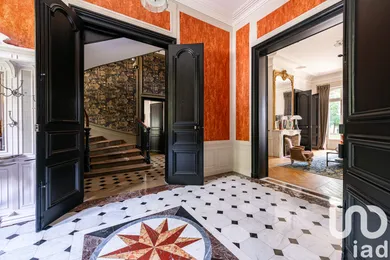 Mansion at Sens (89100)