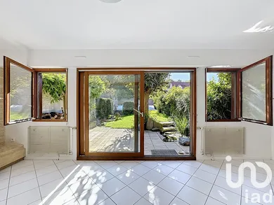 House at Vélizy-Villacoublay (78140)