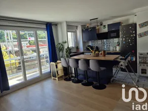 Apartment at Sèvres (92310)