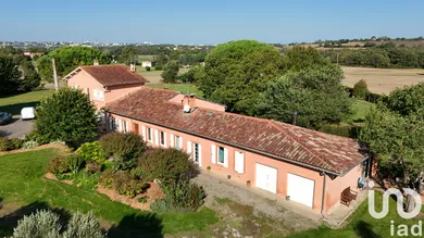 House at Flourens (31130)
