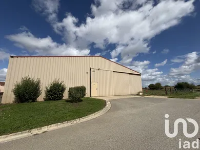 Building at Vitry-le-François (51300)