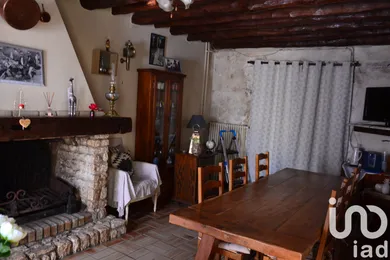 Traditional house in Pamfou (77830)