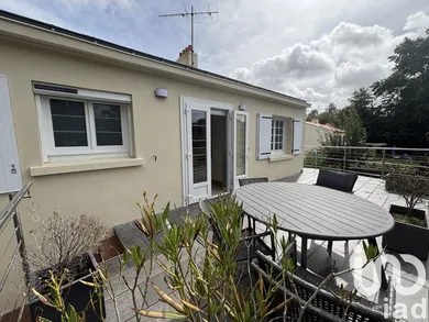 Maison traditionnelle à SAINTE FLAIVE DES LOUPS (85150)