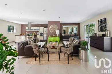 Maison à Villenave-d'Ornon (33140)