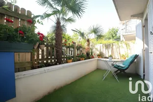 Apartment at Thiais (94320)