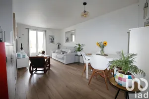 Apartment in Thiais (94320)