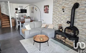 Maison de ville à Saint-Étienne-de-Montluc (44360)