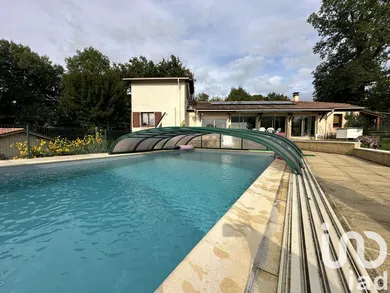 Traditional house at Lavergne (46500)