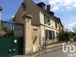 House at Luzarches (95270)