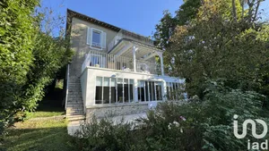 House at Chartrettes (77590)