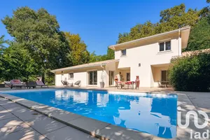 Maison à Villenave-d'Ornon (33140)