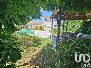 Traditional house at Gujan-Mestras (33470)