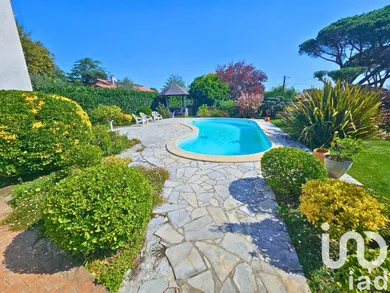 Traditional house in Gujan-Mestras (33470)